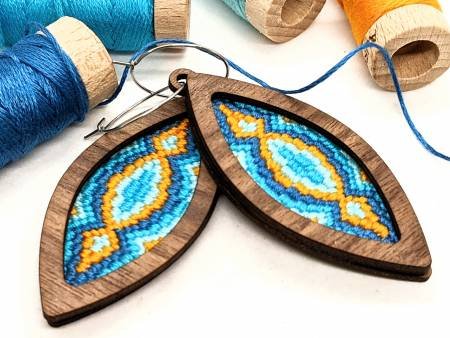 Convergence Bargello Earrings Walnut