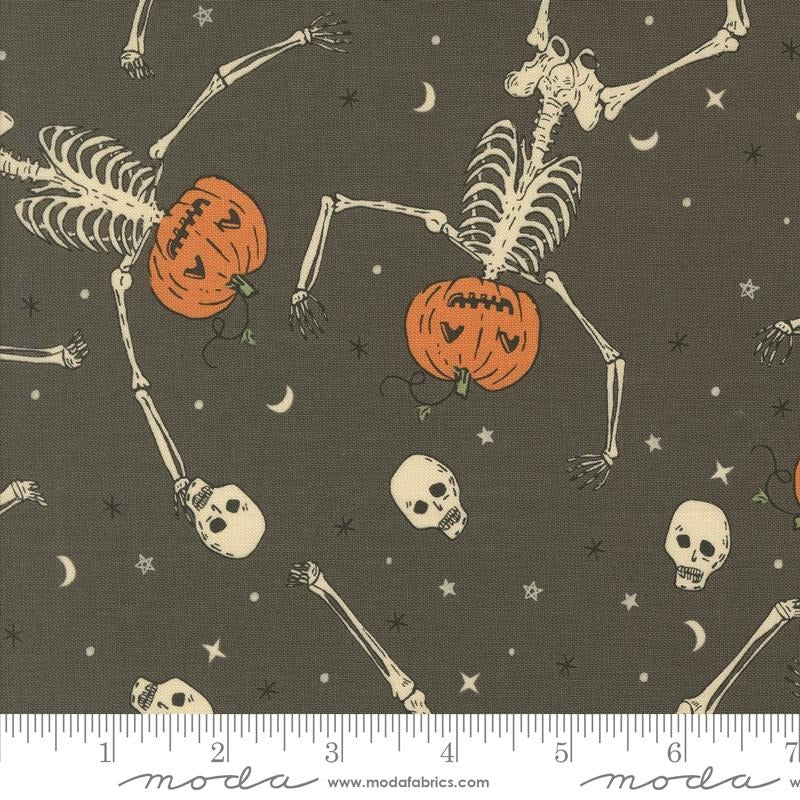 Home Sweet Haunt Stone 20913 12 Moda #1