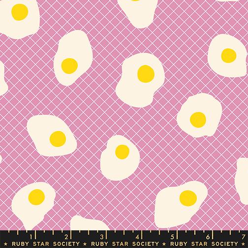Egg and Friends Kiss RS3090 14 Ruby Star#1