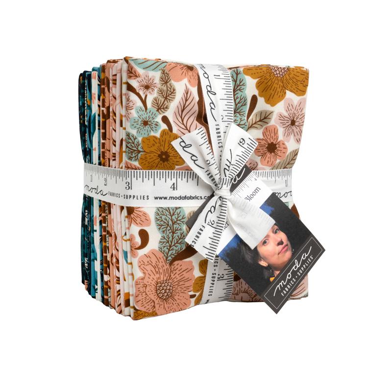 Feather and Forest Bloom Fat Quarter Bundle(20)