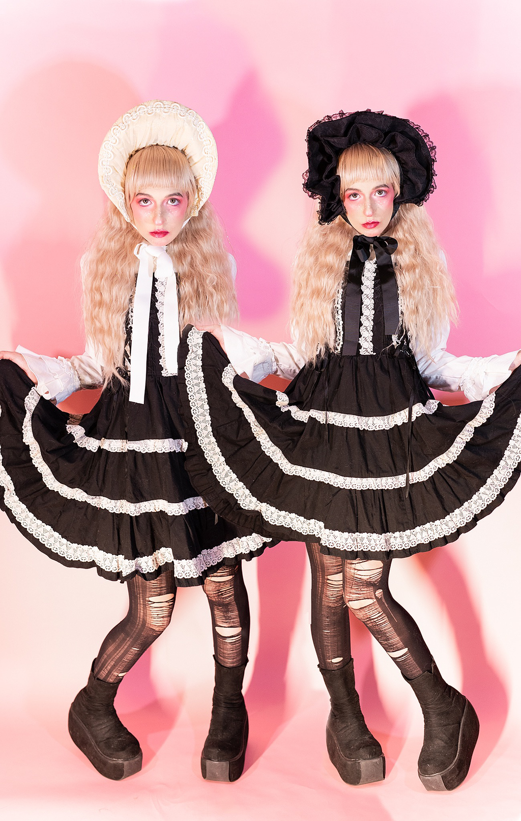 025 // LOLITA BONNETS